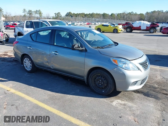 2014 Nissan Versa SV with VIN 3N1CN7AP4EL862427, listed as a IAAI auction lot 41435904 with 95,192 mi miles. Bid and sale history available at carsss.com. Image 1.