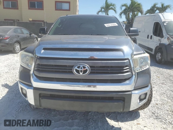 2014 Toyota Tundra SR5 z VIN 5TFDW5F19EX376160, wystawiony jako Copart lot #55012555 z przebiegiem 166 708 mil mil oraz Nie do naprawy • Non repairable. Historia ofert i sprzedaży dostępna na DreamBid. Obrazek 5.