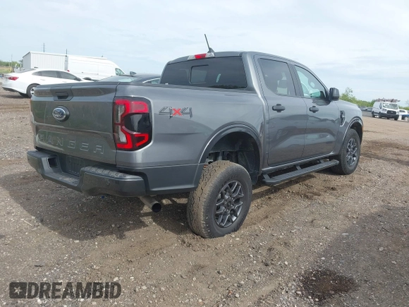 2024 Ford Ranger XLT z VIN 1FTER4HH6RLE34724, wystawiony jako IAAI lot #42256858 z przebiegiem 12 438 mil mil oraz . Historia ofert i sprzedaży dostępna na DreamBid. Obrazek 4.