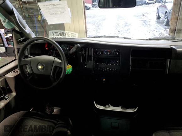 2024 Chevrolet Express Cargo with VIN 1GCWGAFP1R1195761, listed as a Copart auction lot 84272694 with 3,334 mi miles and Clean title. Bid and sale history available at DreamBid. Image 8.