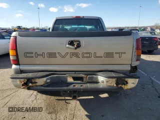 2000 GMC New Sierra 1500 SLE with VIN 2GTEC19T9Y1255052, listed as a Copart auction lot 83404594 with 215,996 mi miles and Salvage Title. Bid and sale history available at carsss.com. Image 6.