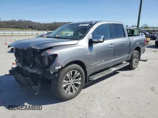 2018 Nissan Titan Pro-4X z VIN 1N6AA1E56JN505022, wystawiony jako Copart lot #50564285 z przebiegiem 249 986 mil mil oraz Szkoda całkowita • Salvage title. Historia ofert i sprzedaży dostępna na DreamBid. Obrazek 1.