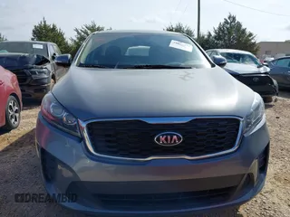 2020 Kia Sorento S z VIN 5XYPG4A57LG667674, wystawiony jako IAAI lot #41956371 z przebiegiem 103 976 mil mil oraz . Historia ofert i sprzedaży dostępna na DreamBid. Obrazek 12.