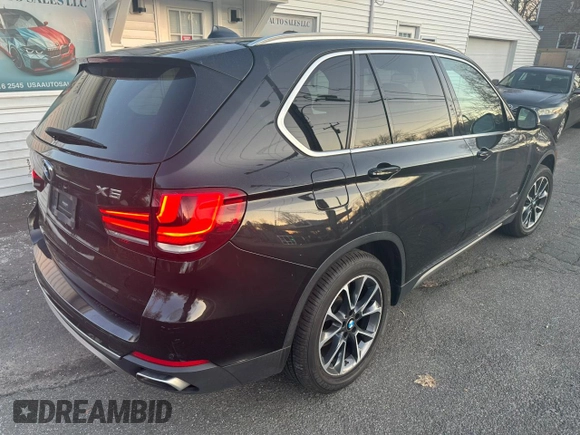2018 BMW X5 xDrive35i with VIN 5UXKR0C57J0X83615, listed as a Copart auction lot 83307484 with 174,911 mi miles and Clean Title. Bid and sale history available at carsss.com. Image 3.