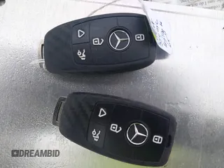2019 Mercedes-Benz C with VIN 55SWF8EB3KU320806, listed as a IAAI auction lot 41983005 with 61,262 mi miles. Bid and sale history available at carsss.com. Image 11.