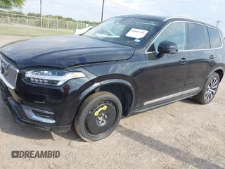 2024 Volvo XC90 Plus Bright Theme с VIN YV4062PE4R1221441, выставлен на аукционе IAAI как лот 42082396 с пробегом 19 290 миль миль и . История ставок и продаж доступна на DreamBid. Изображение 2.