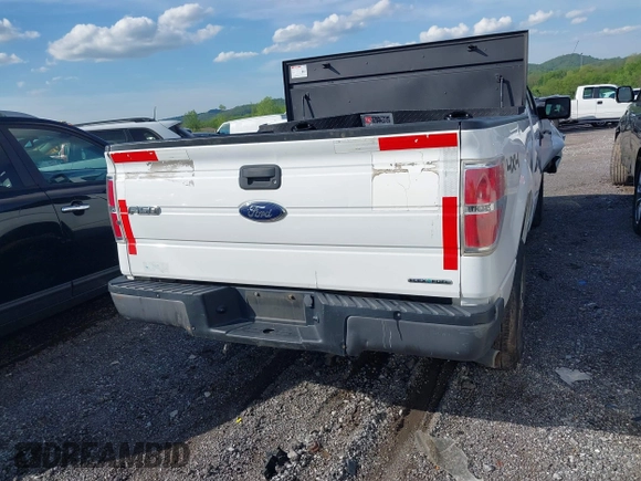 2014 Ford F-150 XL z VIN 1FTFX1EF0EKF29727, wystawiony jako IAAI lot #42033353 z przebiegiem 101 692 mil mil oraz . Historia ofert i sprzedaży dostępna na DreamBid. Obrazek 16.