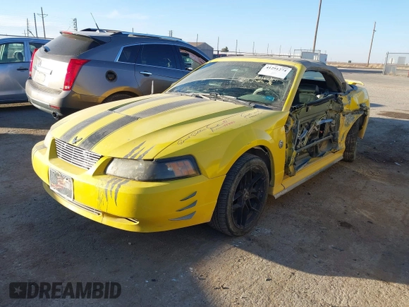 2004 Ford Mustang Deluxe with VIN 1FAFP44684F185726, listed as a IAAI auction lot 41291274 with 170,902 mi miles. Bid and sale history available at carsss.com. Image 2.