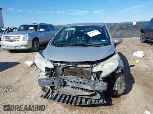 2015 Nissan Note S Plus z VIN 3N1CE2CP2FL402023, wystawiony jako IAAI lot #41461979 z przebiegiem 165 437 mil mil oraz . Historia ofert i sprzedaży dostępna na DreamBid. Obrazek 6.