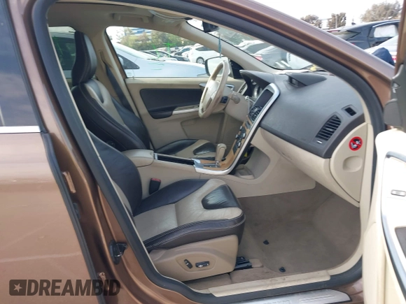 2010 Volvo XC60 3.0T с VIN YV4992DZ2A2019511, выставлен на аукционе IAAI как лот 41890532 с пробегом 161 493 миль миль и . История ставок и продаж доступна на DreamBid. Изображение 5.