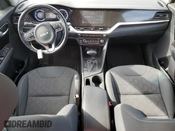 2022 Kia Niro LXS SE with VIN KNDCB3LC1N5527702, listed as a Copart auction lot 80160854 with 35,937 mi miles and Salvage Title. Bid and sale history available at carsss.com. Image 8.