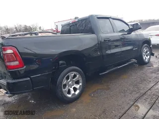 2021 Ram 1500 Big Horn with VIN 1C6SRFBT0MN556611, listed as a IAAI auction lot 41081240 with 26,178 mi miles. Bid and sale history available at carsss.com. Image 4.