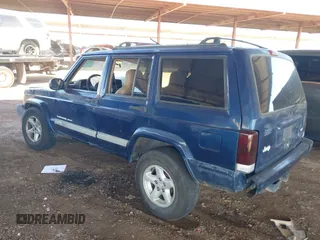 2001 Jeep Cherokee Sport с VIN 1J4FT48S01L581315, выставлен на аукционе IAAI как лот 40392021 с пробегом Не указан миль и . История ставок и продаж доступна на DreamBid. Изображение 3.