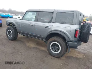 2023 Ford Bronco z VIN 1FMEE5DP4PLB54095, wystawiony jako IAAI lot #41445801 z przebiegiem 12 170 mil mil oraz . Historia ofert i sprzedaży dostępna na DreamBid. Obrazek 3.