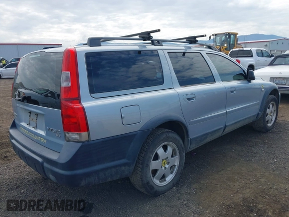 2002 Volvo V70 z VIN YV1SZ58D421080106, wystawiony jako IAAI lot #42338965 z przebiegiem 214 739 mil mil oraz . Historia ofert i sprzedaży dostępna na DreamBid. Obrazek 4.