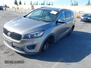 2018 Kia Sorento LX with VIN 5XYPG4A38JG338364, listed as a IAAI auction lot 41555370 with 73,883 mi miles. Bid and sale history available at carsss.com. Image 16.