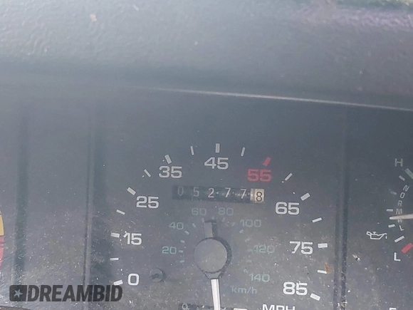 1993 Ford Mustang z VIN 1FACP41M1PF132473, wystawiony jako IAAI lot #42266009 z przebiegiem 53 777 mil mil oraz . Historia ofert i sprzedaży dostępna na DreamBid. Obrazek 14.