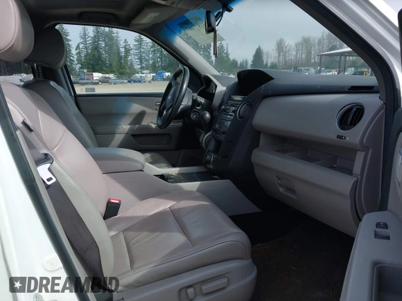 2013 Honda Pilot EX-L with VIN 5FNYF4H68DB036950, listed as a IAAI auction lot 41877107 with 178,435 mi miles and . Bid and sale history available at carsss.com. Image 5.