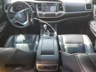 2019 Toyota Highlander Limited with VIN 5TDDZRFH1KS922429, listed as a Copart auction lot 59677795 with 112,405 mi miles and Clean title. Bid and sale history available at DreamBid. Image 8.