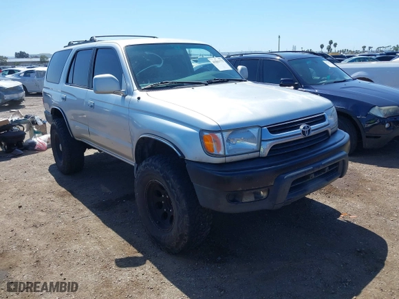 2001 Toyota 4Runner SR5 with VIN JT3GN86R810210887, listed as a IAAI auction lot 41841575 with 414,348 mi miles. Bid and sale history available at carsss.com. Image 1.