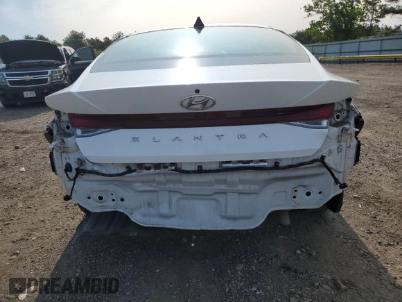 2021 Hyundai Elantra SEL z VIN 5NPLS4AG0MH033552, wystawiony jako Copart lot #59036345 z przebiegiem 49 053 mil mil oraz Szkoda całkowita • Salvage title. Historia ofert i sprzedaży dostępna na DreamBid. Obrazek 6.