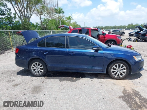 2012 Volkswagen Jetta SE with VIN 3VWDP7AJ4CM370055, listed as a IAAI auction lot 42501456 with 90,800 mi miles and . Bid and sale history available at DreamBid. Image 13.