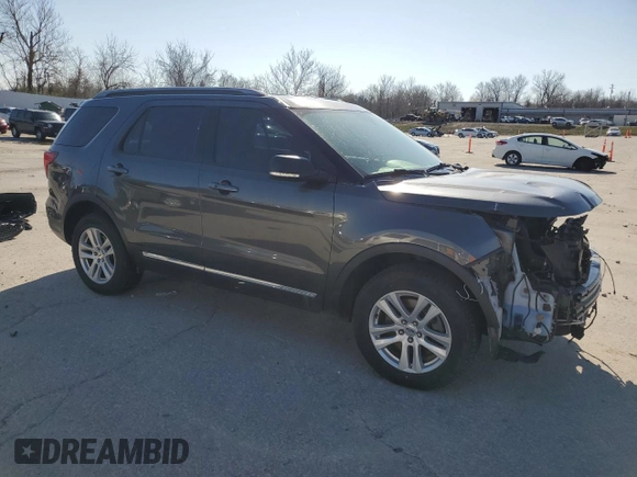 2019 Ford Explorer XLT z VIN 1FM5K8DH7KGA65271, wystawiony jako Copart lot #48999115 z przebiegiem 115 564 mil mil oraz Szkoda całkowita • Salvage title. Historia ofert i sprzedaży dostępna na DreamBid. Obrazek 4.
