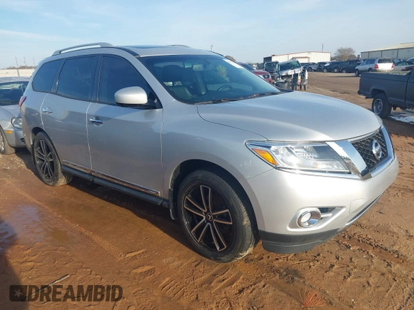 2013 Nissan Pathfinder SV with VIN 5N1AR2MM8DC623367, listed as a IAAI auction lot 41372209 with 183,636 mi miles. Bid and sale history available at carsss.com. Image 1.