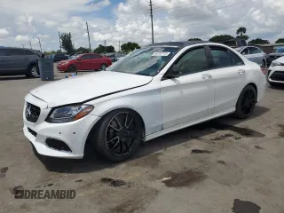 2019 Mercedes-Benz C 300 z VIN 55SWF8DB8KU306868, wystawiony jako Copart lot #64202715 z przebiegiem Nie podano mil oraz Czysty tytuł • Clean title. Historia ofert i sprzedaży dostępna na DreamBid. Obrazek 1.