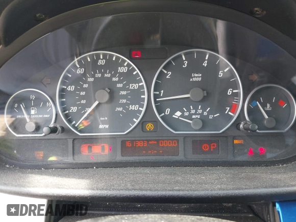 2004 BMW 3 Series 330Ci with VIN WBABW53444PL40619, listed as a IAAI auction lot 42124960 with 161,383 mi miles. Bid and sale history available at carsss.com. Image 7.