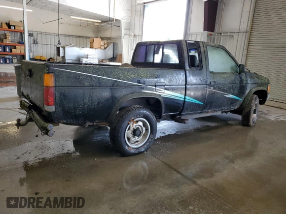 1986 Nissan Hardbody E z VIN 1N6ND16Y7GC413942, wystawiony jako Copart lot #57677605 z przebiegiem 126 183 mil mil oraz Tytuł czysty. Historia ofert i sprzedaży dostępna na DreamBid. Obrazek 3.