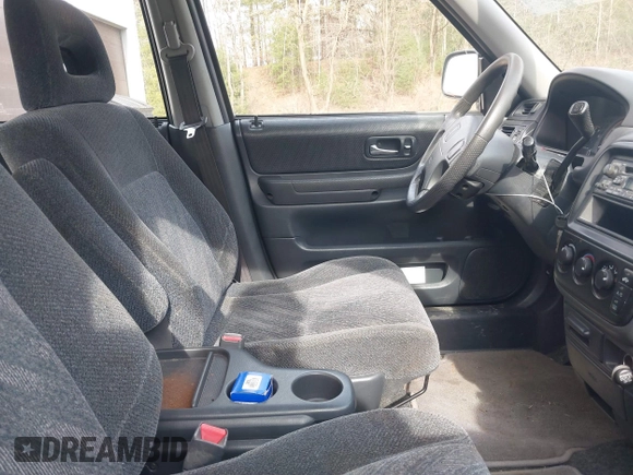 2001 Honda CR-V EX with VIN JHLRD18681C030795, listed as a IAAI auction lot 41845287 with 126,889 mi miles. Bid and sale history available at carsss.com. Image 5.
