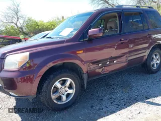 2008 Honda Pilot EX-L with VIN 5FNYF18568B033184, listed as a IAAI auction lot 42054457 with 166,468 mi miles. Bid and sale history available at carsss.com. Image 6.