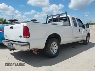 2002 Ford F-250 XL с VIN 1FTNX20L32EB53078, выставлен на аукционе IAAI как лот 42611830 с пробегом 206 243 миль миль и . История ставок и продаж доступна на DreamBid. Изображение 4.