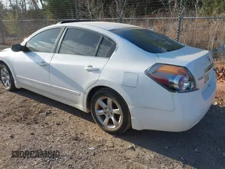 2008 Nissan Altima 2.5 S with VIN 1N4AL21E08N407922, listed as a IAAI auction lot 41889923 with 284,414 mi miles. Bid and sale history available at carsss.com. Image 3.