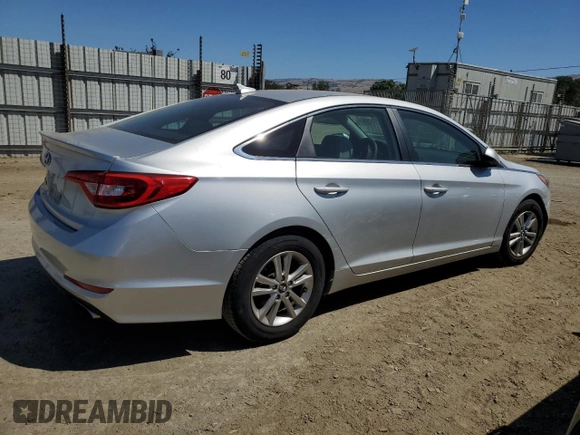 2017 Hyundai Sonata 2.4L z VIN 5NPE24AF6HH539683, wystawiony jako Copart lot #58068535 z przebiegiem 46 585 mil mil oraz Czysty tytuł • Clean title. Historia ofert i sprzedaży dostępna na DreamBid. Obrazek 3.