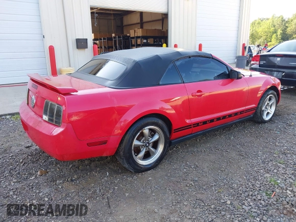 2005 Ford Mustang Deluxe with VIN 1ZVFT84N755233421, listed as a IAAI auction lot 42632466 with 202,825 mi miles and . Bid and sale history available at DreamBid. Image 4.