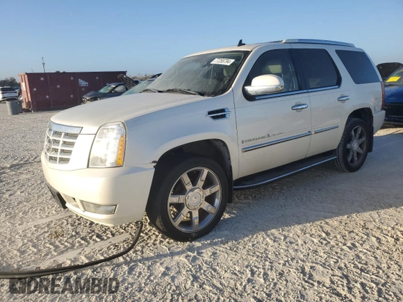 2007 Cadillac Escalade z VIN 1GYFK63887R159583, wystawiony jako Copart lot #77258794 z przebiegiem Nie podano mil oraz Nie do naprawy. Historia ofert i sprzedaży dostępna na DreamBid. Obrazek 1.