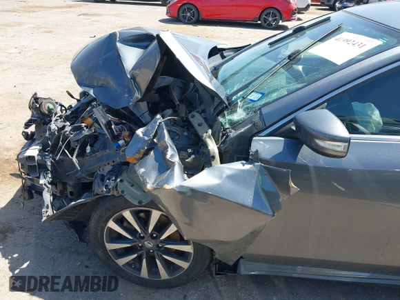 2017 Nissan Altima SV with VIN 1N4AL3AP1HC297434, listed as a IAAI auction lot 41992431 with 59,961 mi miles and . Bid and sale history available at DreamBid. Image 6.