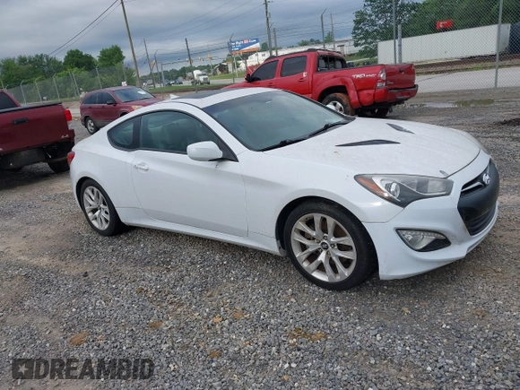 2014 Hyundai Genesis Coupe R-Spec z VIN KMHHT6KD5EU121308, wystawiony jako IAAI lot #42306324 z przebiegiem 82 393 mil mil oraz . Historia ofert i sprzedaży dostępna na DreamBid. Obrazek 1.