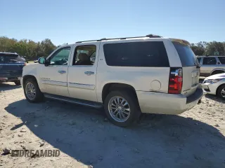 2008 Chevrolet Suburban Commercial with VIN 1GNFC16018R209521, listed as a Copart auction lot 76571044 with 251,229 mi miles and Salvage Title. Bid and sale history available at carsss.com. Image 2.