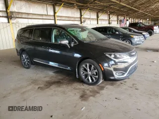 2017 Chrysler Pacifica Limited с VIN 2C4RC1GG9HR816844, выставлен на аукционе Copart как лот 54270215 с пробегом 82 634 миль миль и Списание • Salvage title. История ставок и продаж доступна на DreamBid. Изображение 4.