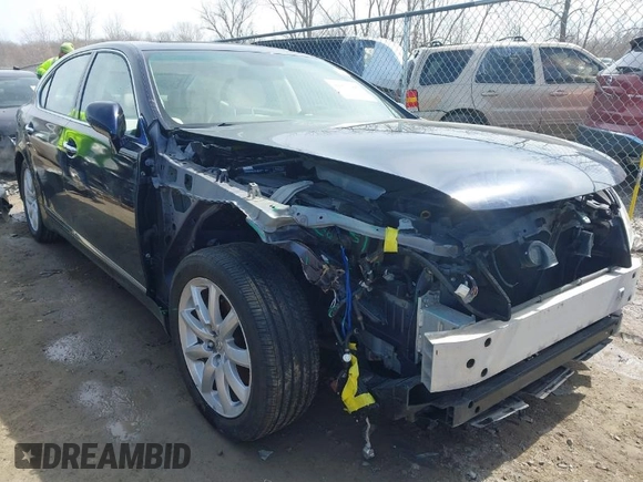 2008 Lexus LS 460 LWB with VIN JTHGL46F185021333, listed as a IAAI auction lot 41875999 with 111,418 mi miles. Bid and sale history available at carsss.com. Image 1.