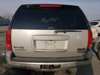 2009 GMC Yukon SLT w/4SB with VIN 1GKFK33009R240907, listed as a Copart auction lot 45922255 with 295,760 mi miles and Salvage Title. Bid and sale history available at carsss.com. Image 6.