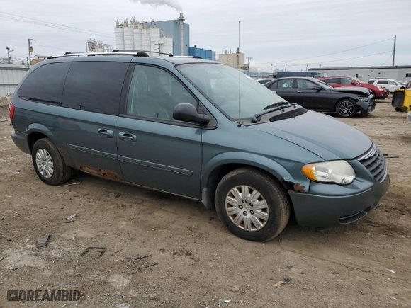 2006 Chrysler Town & Country LWB LX with VIN 2A4GP44R46R738905, listed as a Copart auction lot 44054645 with 73,305 mi miles and Salvage Title. Bid and sale history available at carsss.com. Image 4.