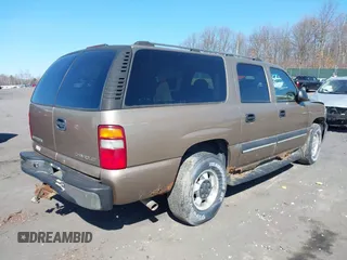 2003 Chevrolet Suburban LT z VIN 1GNFK16ZX3J197314, wystawiony jako IAAI lot #41771819 z przebiegiem 233 849 mil mil oraz . Historia ofert i sprzedaży dostępna na DreamBid. Obrazek 4.