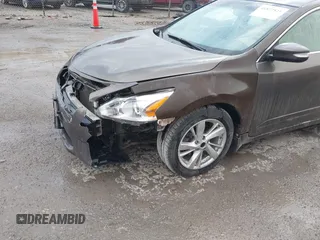 2014 Nissan Altima 2.5 with VIN 1N4AL3AP5EC164798, listed as a IAAI auction lot 41822821 with 176,554 mi miles. Bid and sale history available at carsss.com. Image 6.