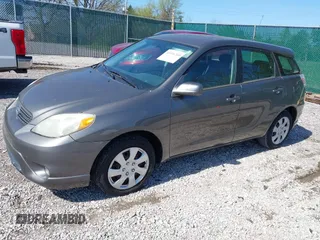 2005 Toyota Matrix STD with VIN 2T1KR32EX5C397965, listed as a IAAI auction lot 41931260 with 135,912 mi miles. Bid and sale history available at carsss.com. Image 2.