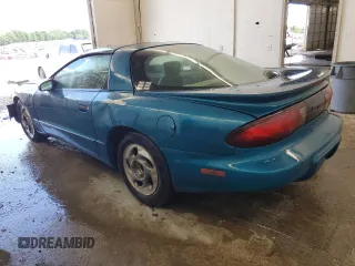 1995 Pontiac Firebird Firebird z VIN 2G2FS22S7S2240523, wystawiony jako Copart lot #57970545 z przebiegiem 119 682 mil mil oraz Szkoda całkowita • Salvage title. Historia ofert i sprzedaży dostępna na DreamBid. Obrazek 2.
