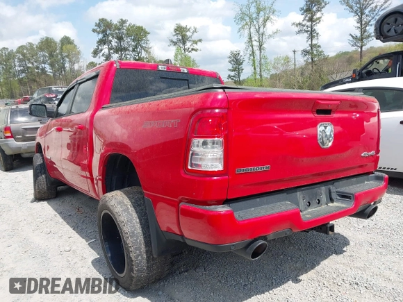 2020 Ram 1500 Big Horn z VIN 1C6SRFFT3LN301735, wystawiony jako IAAI lot #41954914 z przebiegiem 95 279 mil mil oraz . Historia ofert i sprzedaży dostępna na DreamBid. Obrazek 3.